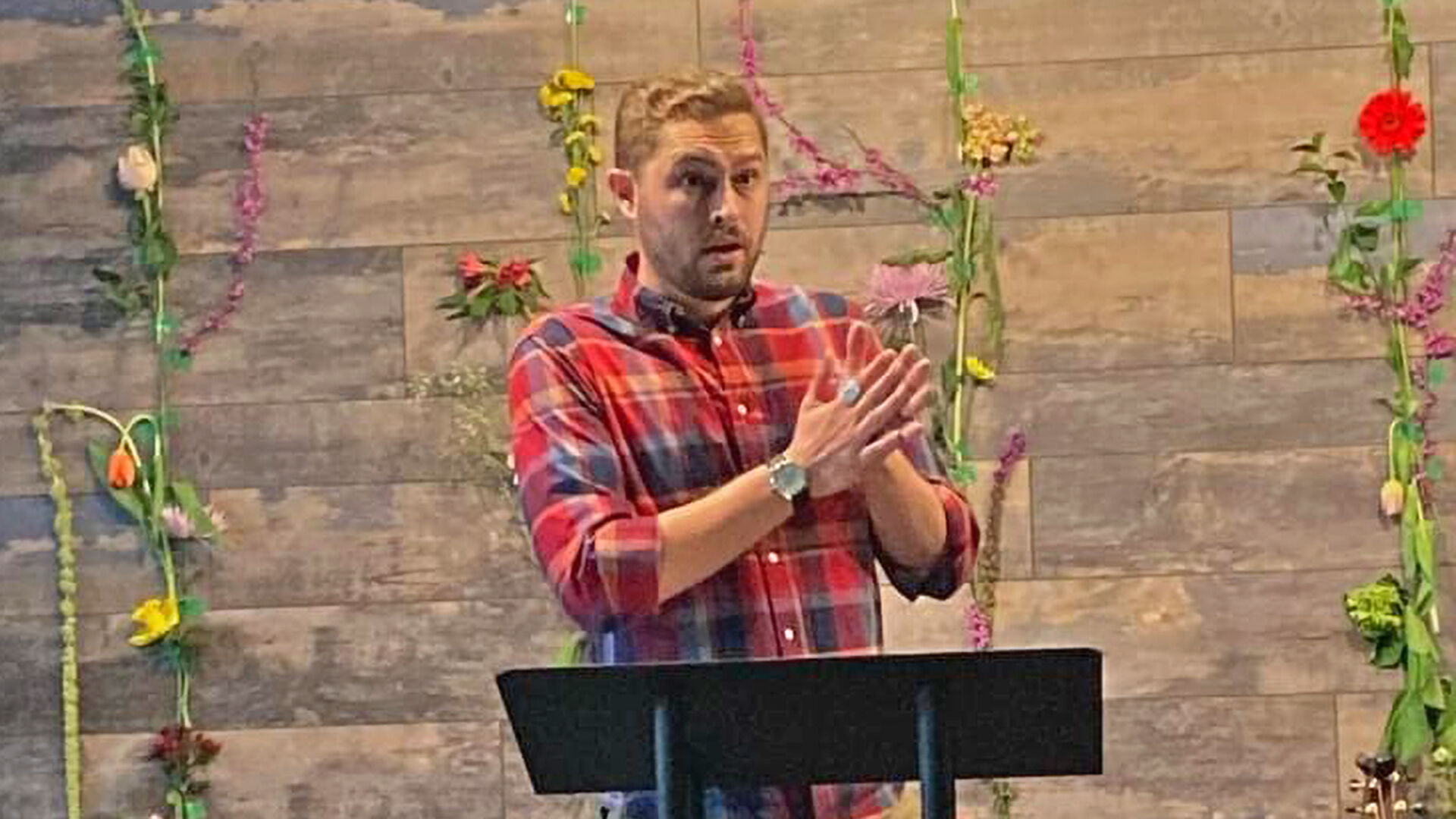 Pearson Preaches Easter Sermon